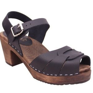 Lotta wooden clog sandals